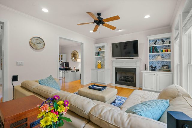 1480 Country Club Circle, Manning, SC 29102