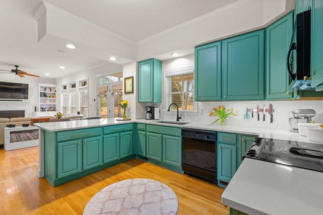 1480 Country Club Circle, Manning, SC 29102