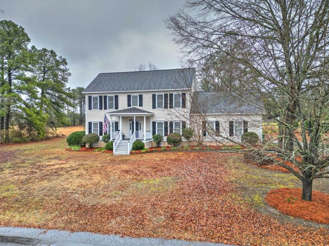 1480 Country Club Circle, Manning, SC 29102