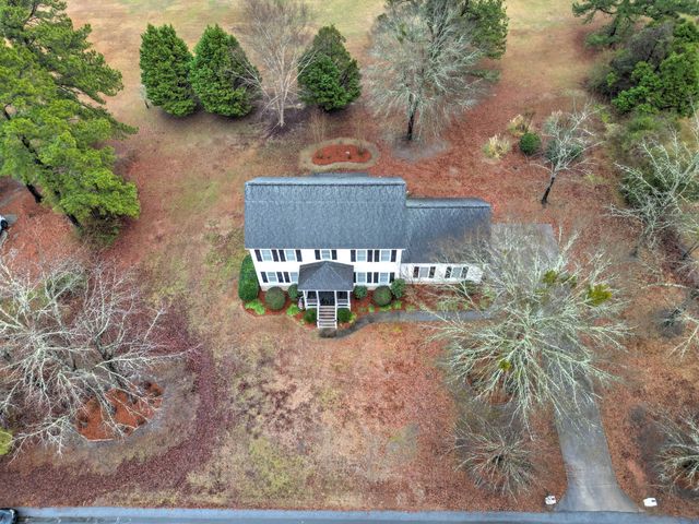 1480 Country Club Circle, Manning, SC 29102