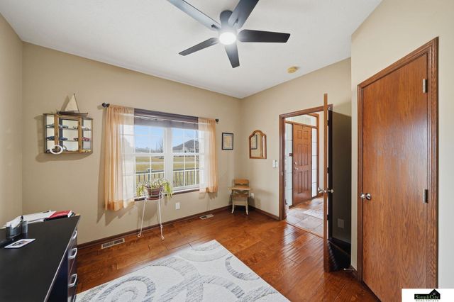 2330 SW 47Th Street, Lincoln, NE 68522