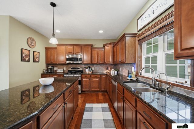 2330 SW 47Th Street, Lincoln, NE 68522