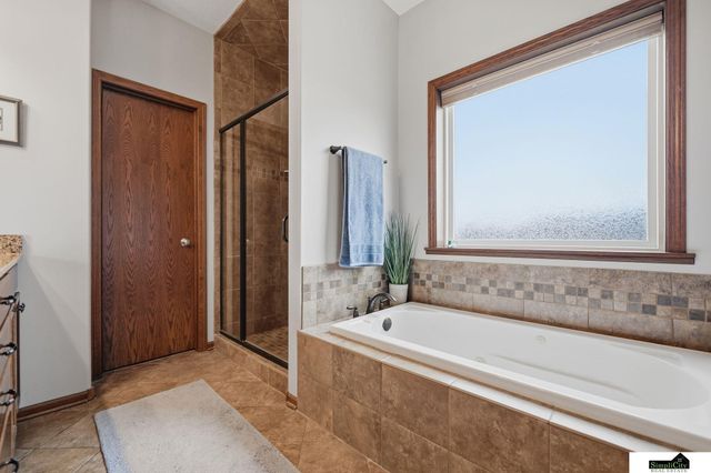 2330 SW 47Th Street, Lincoln, NE 68522