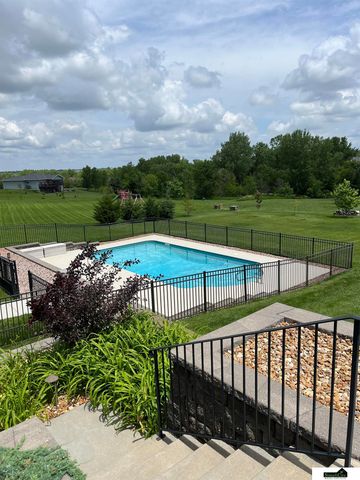 2330 SW 47Th Street, Lincoln, NE 68522