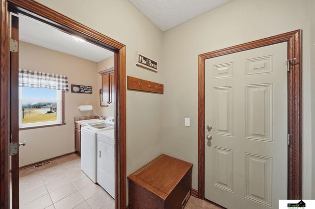 2330 SW 47Th Street, Lincoln, NE 68522