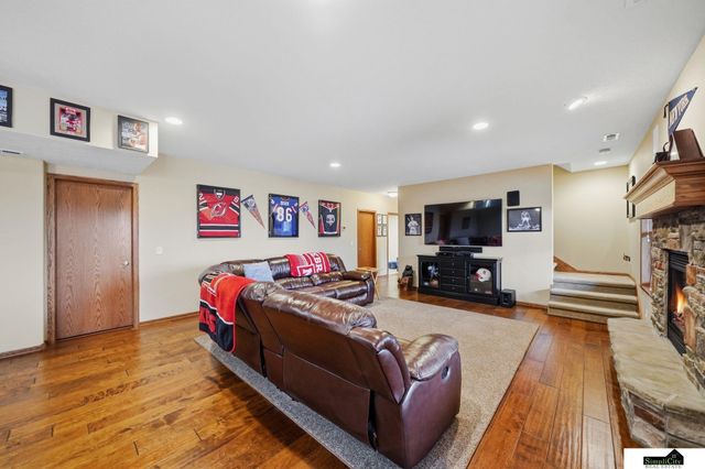 2330 SW 47Th Street, Lincoln, NE 68522