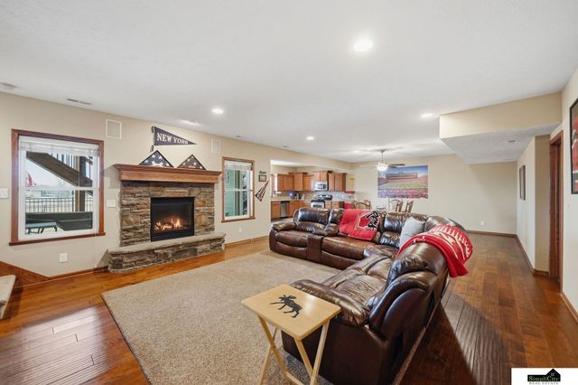 2330 SW 47Th Street, Lincoln, NE 68522