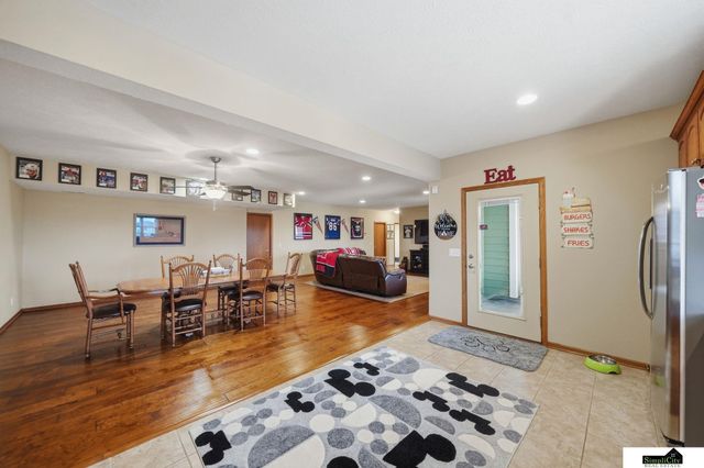 2330 SW 47Th Street, Lincoln, NE 68522