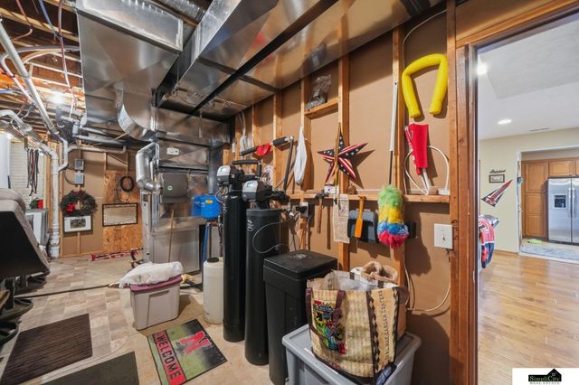 2330 SW 47Th Street, Lincoln, NE 68522