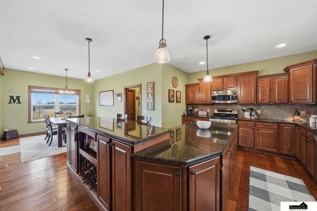 2330 SW 47Th Street, Lincoln, NE 68522