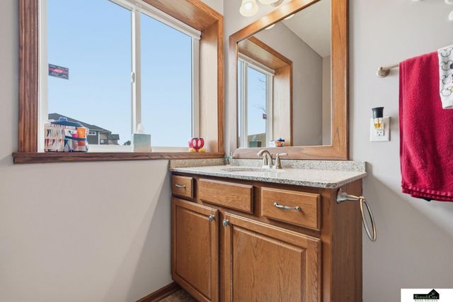 2330 SW 47Th Street, Lincoln, NE 68522