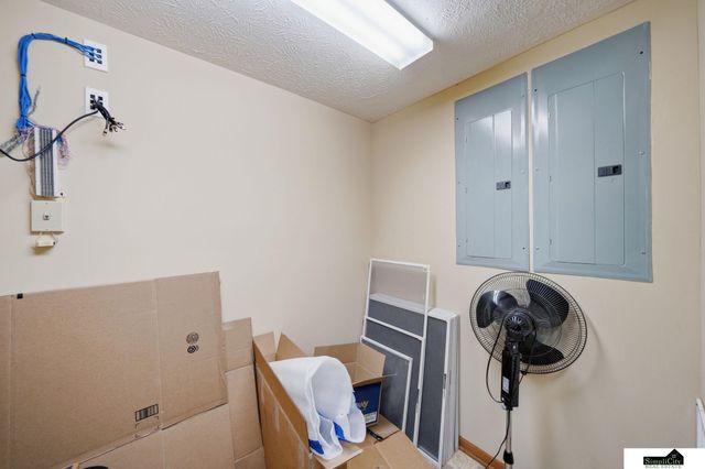 2330 SW 47Th Street, Lincoln, NE 68522