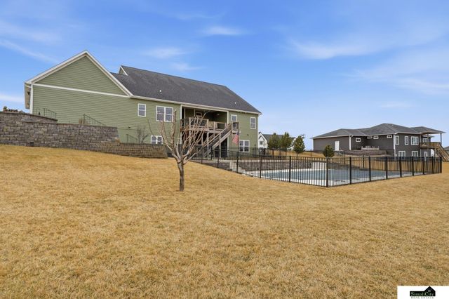 2330 SW 47Th Street, Lincoln, NE 68522