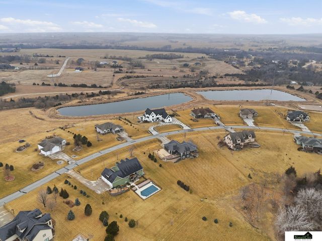 2330 SW 47Th Street, Lincoln, NE 68522