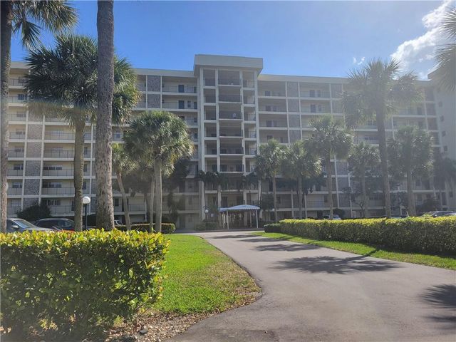 3050 N Palm Aire Drive 508, Pompano Beach, FL 33069
