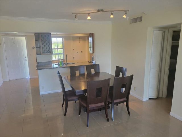 3050 N Palm Aire Drive 508, Pompano Beach, FL 33069