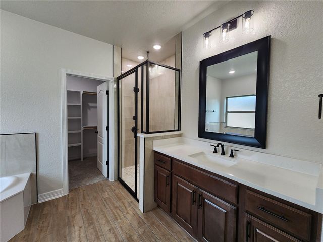 806 Eagle Heights DR, Salado, TX 76571