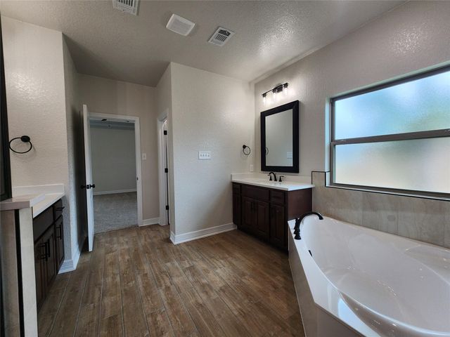 806 Eagle Heights DR, Salado, TX 76571
