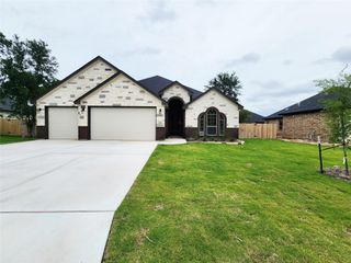 806 Eagle Heights DR, Salado, TX 76571