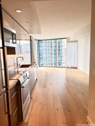 1001 Queen Street 1307, Honolulu, HI 96814