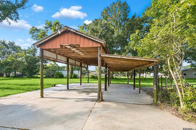 12490 Coontrap Rd, Gonzales, LA 70737