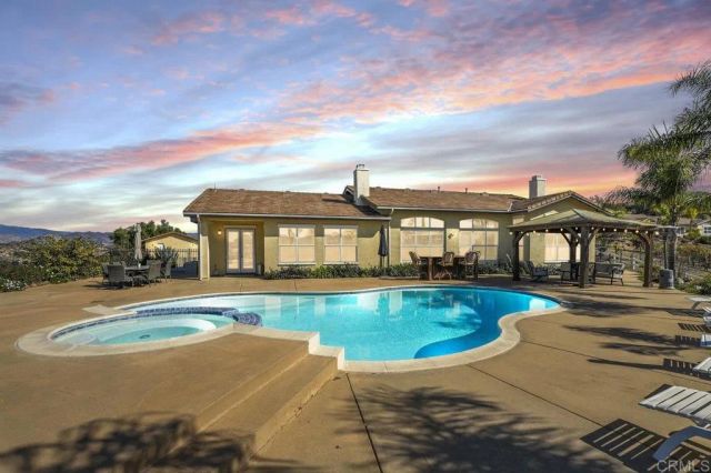 27051 Toyon Ridge Trail, Valley Center, CA 92082