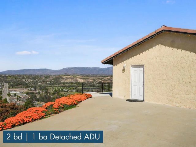 27051 Toyon Ridge Trail, Valley Center, CA 92082