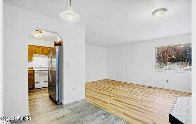 2900 Sun Spot Circle, Anchorage, AK 99507