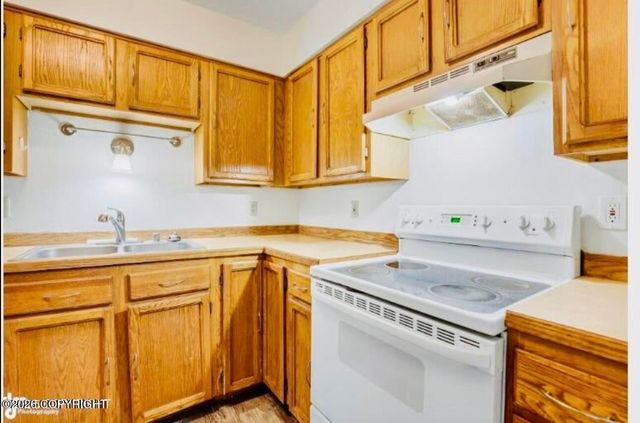 2900 Sun Spot Circle, Anchorage, AK 99507