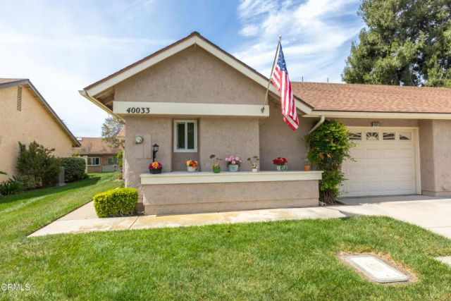 40033 Village 40, Camarillo, CA 93012