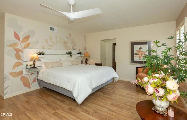 40033 Village 40, Camarillo, CA 93012