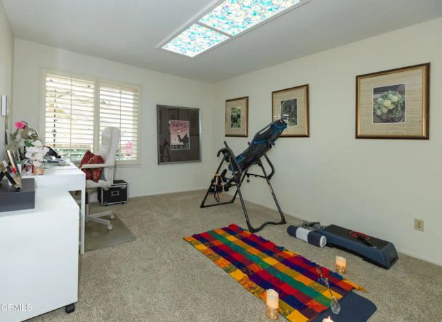 40033 Village 40, Camarillo, CA 93012