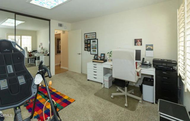 40033 Village 40, Camarillo, CA 93012