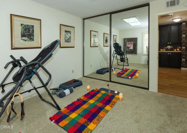 40033 Village 40, Camarillo, CA 93012