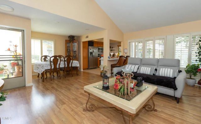 40033 Village 40, Camarillo, CA 93012