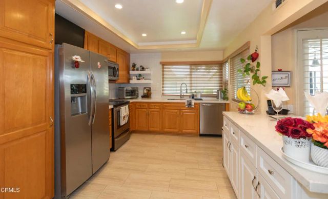 40033 Village 40, Camarillo, CA 93012