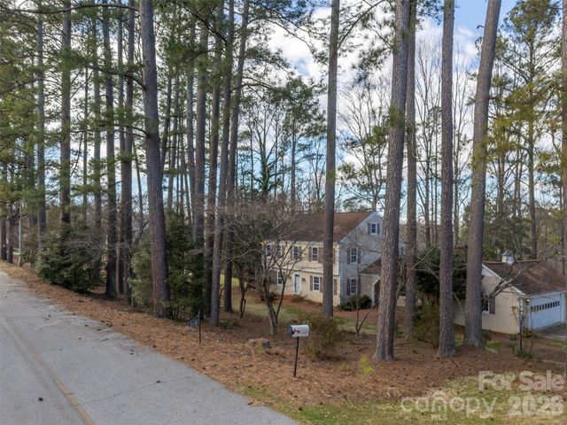 149 Woodbriar Street, Forest City, NC 28043