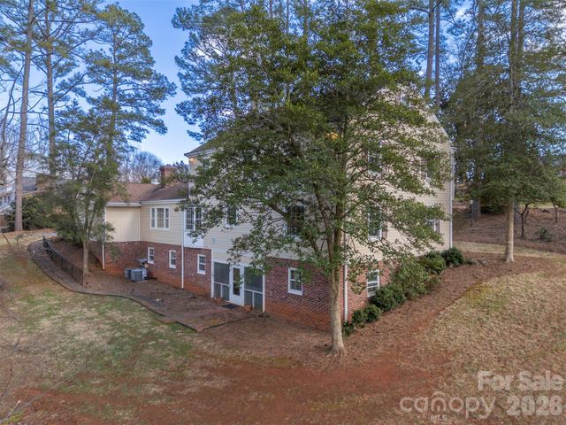 149 Woodbriar Street, Forest City, NC 28043