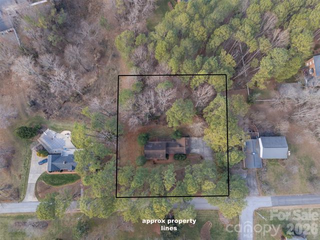 149 Woodbriar Street, Forest City, NC 28043