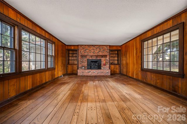 149 Woodbriar Street, Forest City, NC 28043