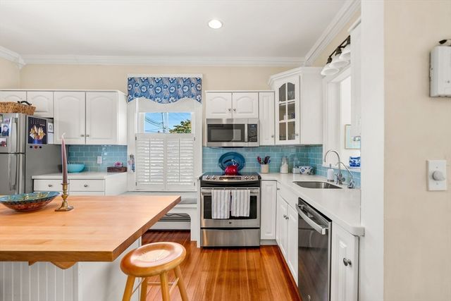 60 Gregory 3, Marblehead, MA 01945