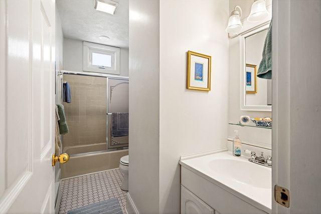 60 Gregory 3, Marblehead, MA 01945