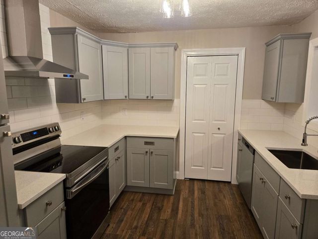 131 Mountain View Drive, Gainesville, GA 30501