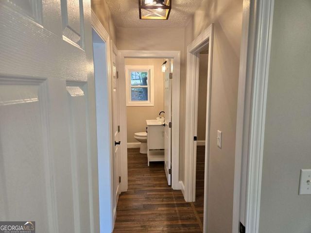 131 Mountain View Drive, Gainesville, GA 30501