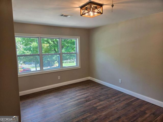 131 Mountain View Drive, Gainesville, GA 30501