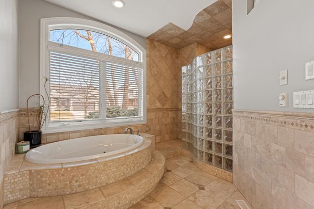 1701 Ancaster Drive NE, Byron, MN 55920