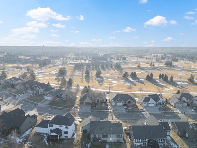 1701 Ancaster Drive NE, Byron, MN 55920