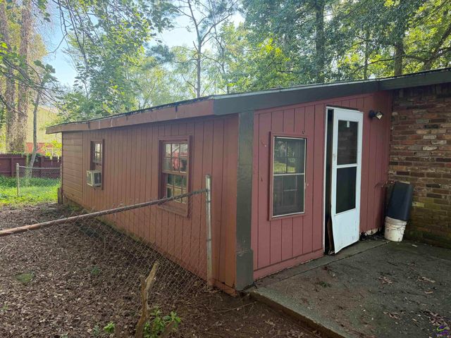 6168 Castlewood Dr, Jonesboro, GA 30260