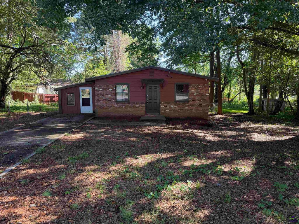 6168 Castlewood Dr, Jonesboro, GA 30260
