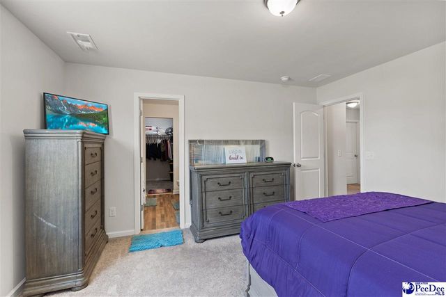 722 Twin Oaks Circle, Lake City, SC 29560